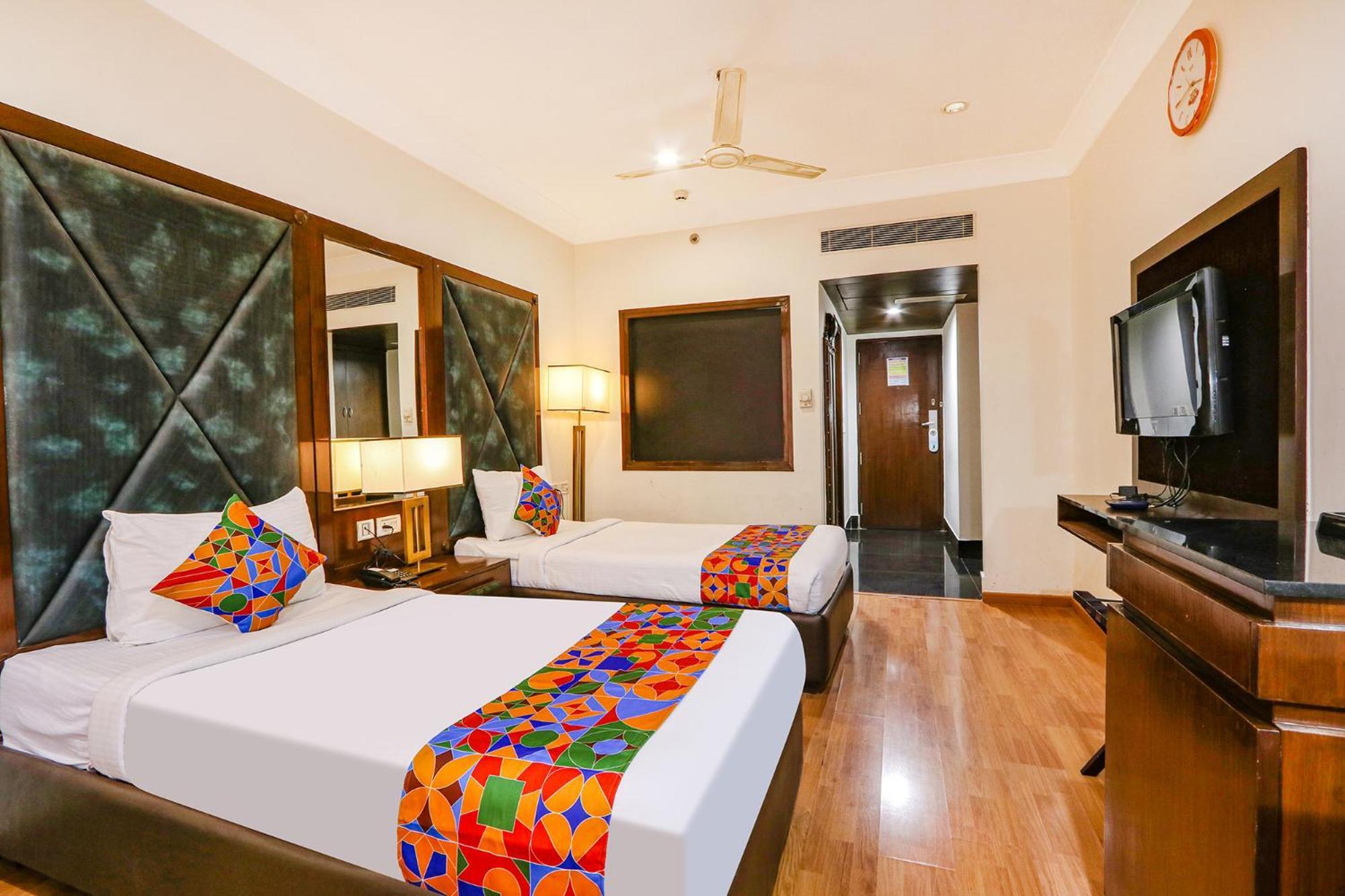Fabhotel Prime Svm Grand - Banjara Hills Hyderabad Exteriör bild